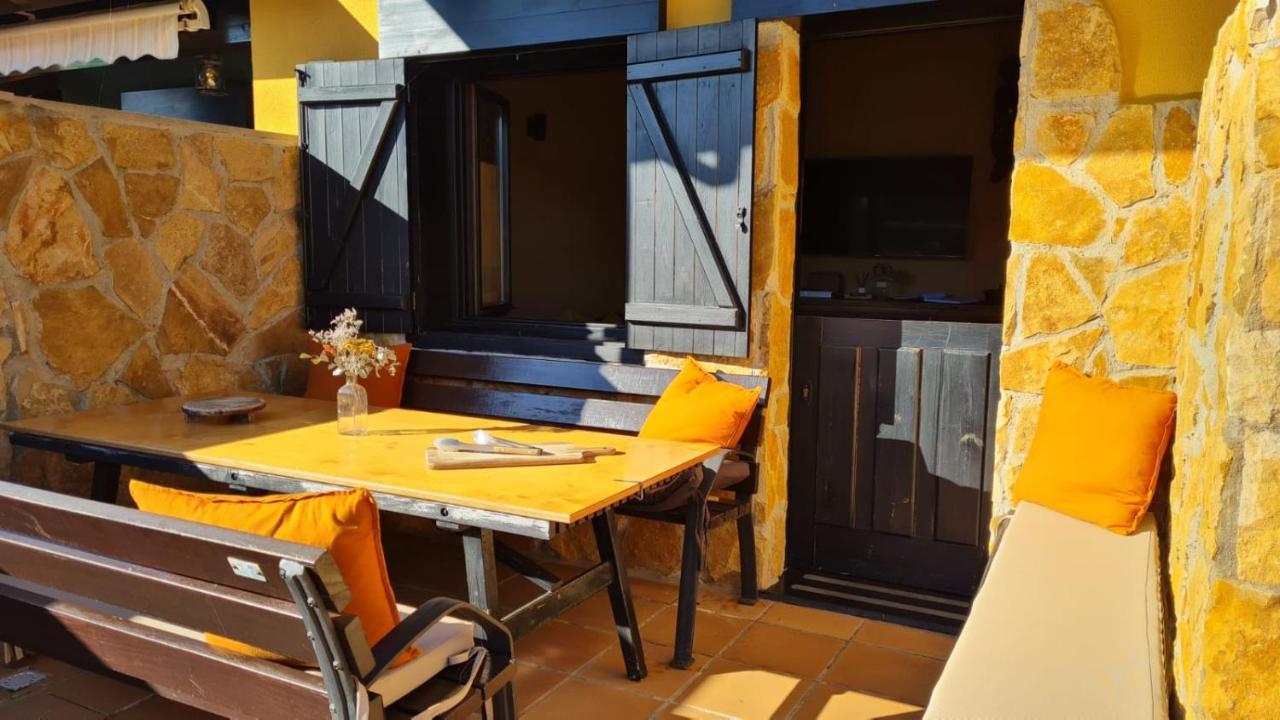 Apartamentos Rurales "La Escapada" Вилавичоза Екстериор снимка