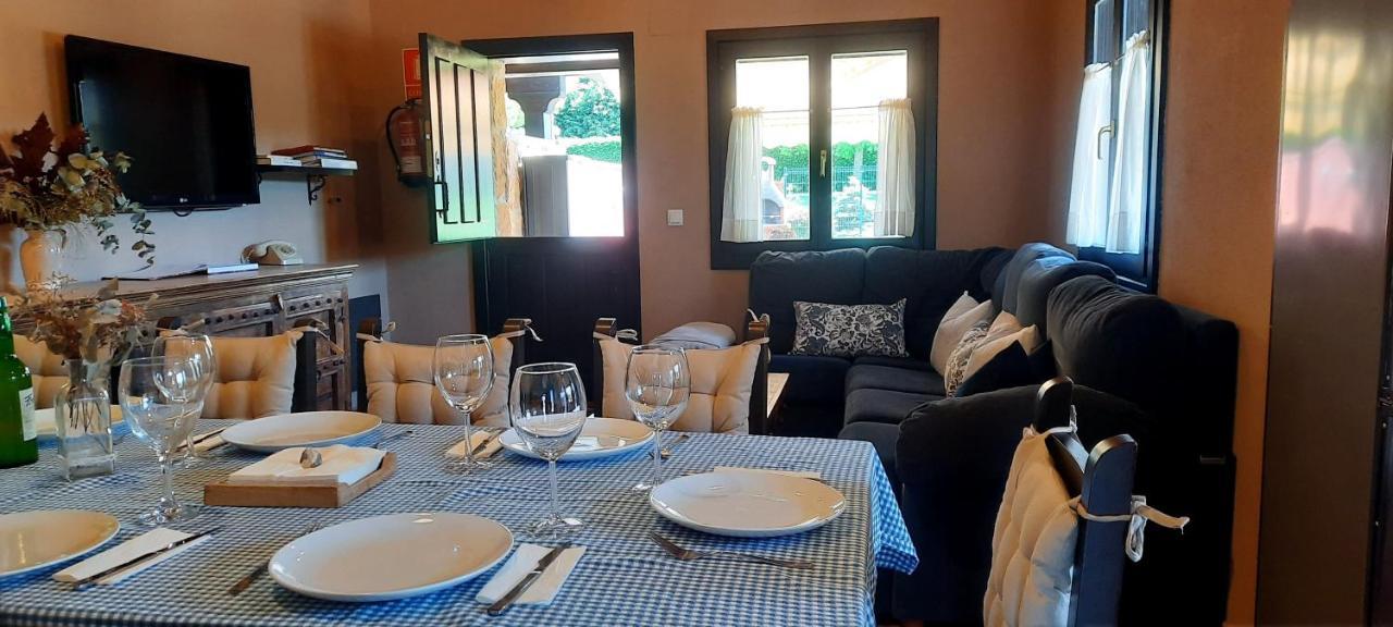 Apartamentos Rurales "La Escapada" Вилавичоза Екстериор снимка